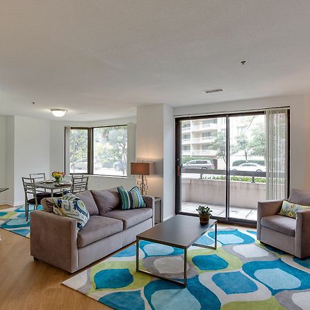 Oakwood Crystal City Арлингтон Экстерьер фото