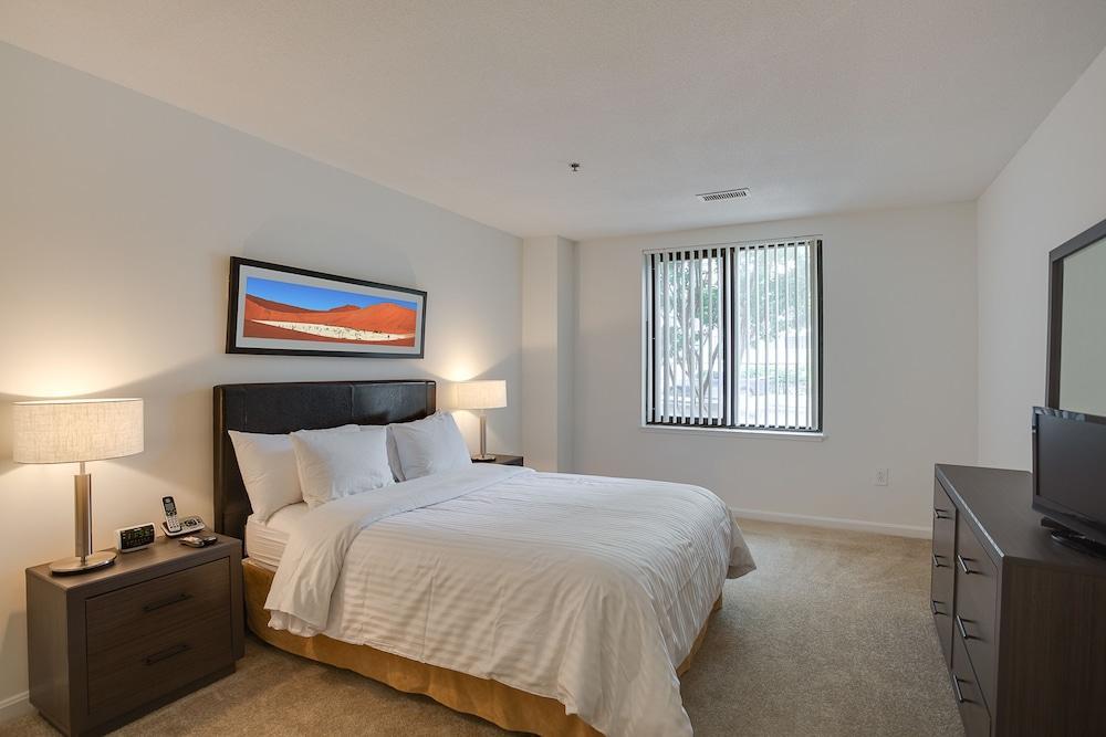 Oakwood Crystal City Арлингтон Экстерьер фото