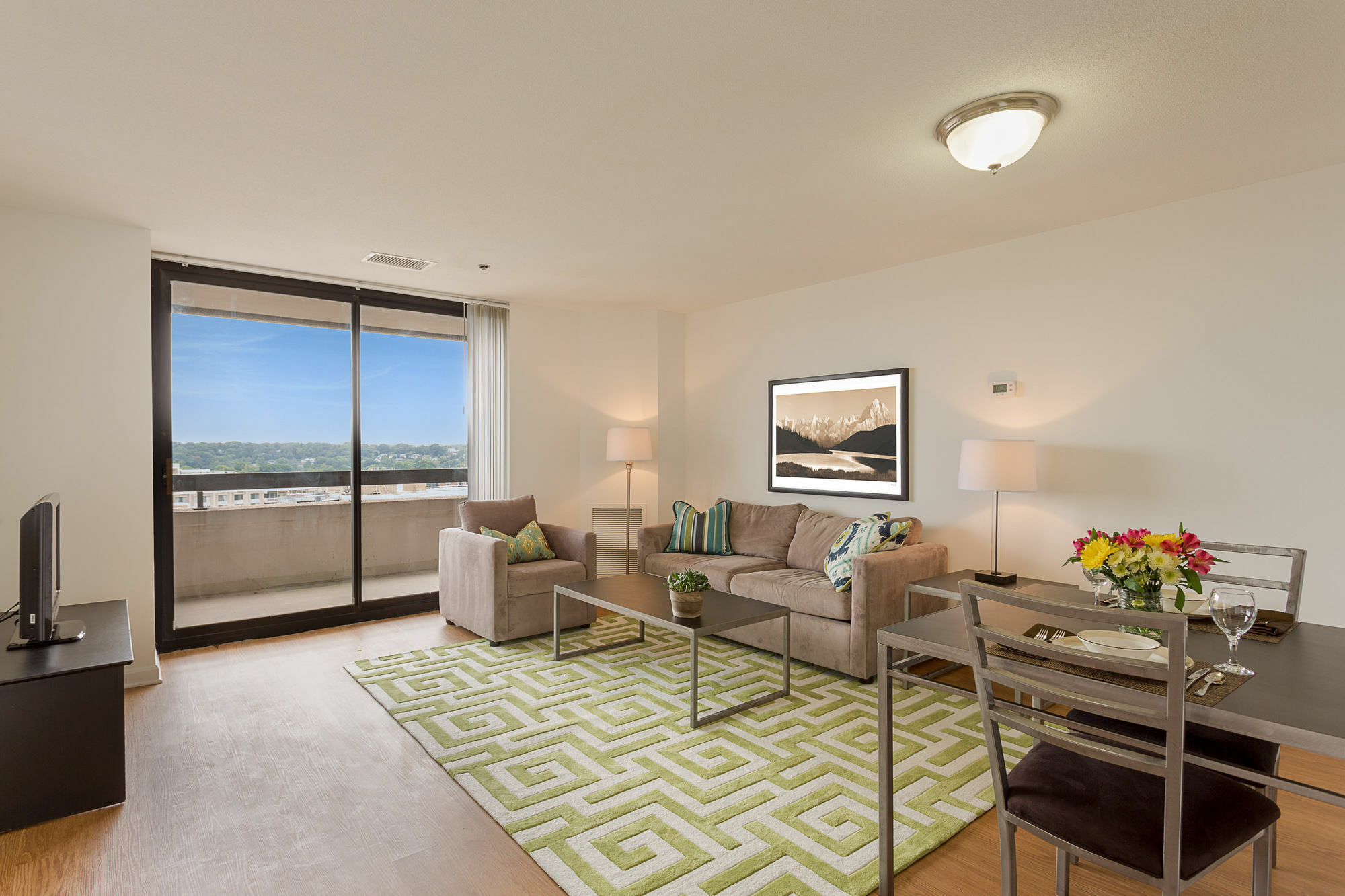 Oakwood Crystal City Арлингтон Экстерьер фото